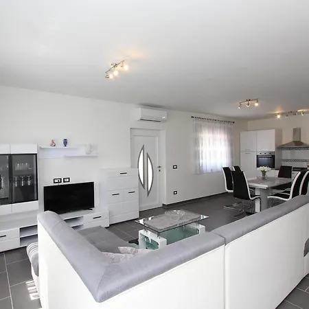 Mondelaco Apartment